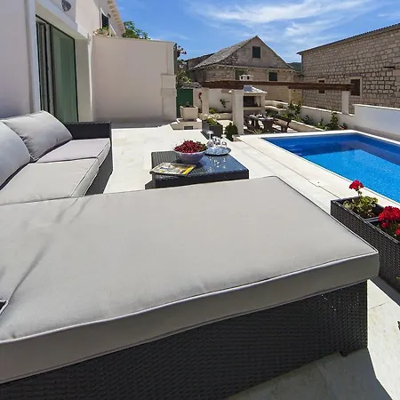 Modern In Povlja With Pool * Povlja (Brac)