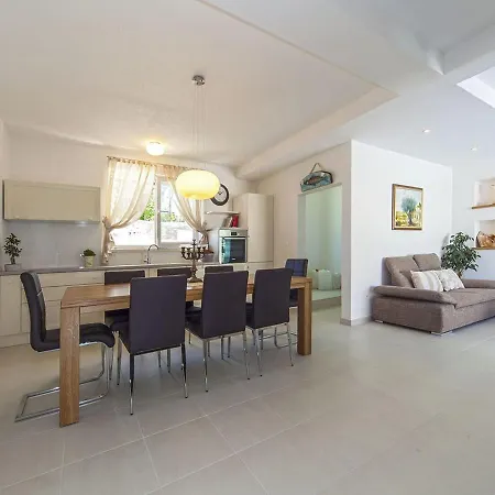 Villa Modern In Povlja With Pool *
