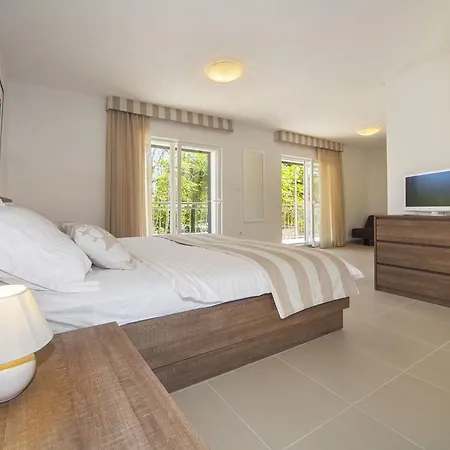 Villa Modern In Povlja With Pool Povlja (Brac)